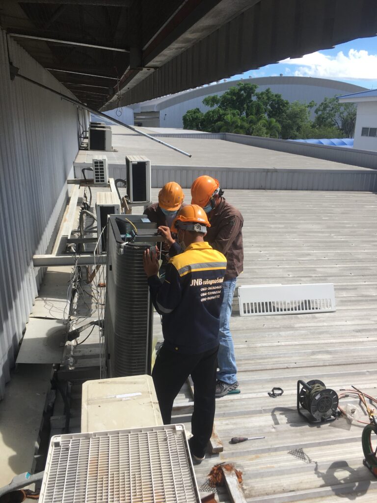 การล้างซ่อมติด ตั้งแอร์โรงงานที่ชลบุรี